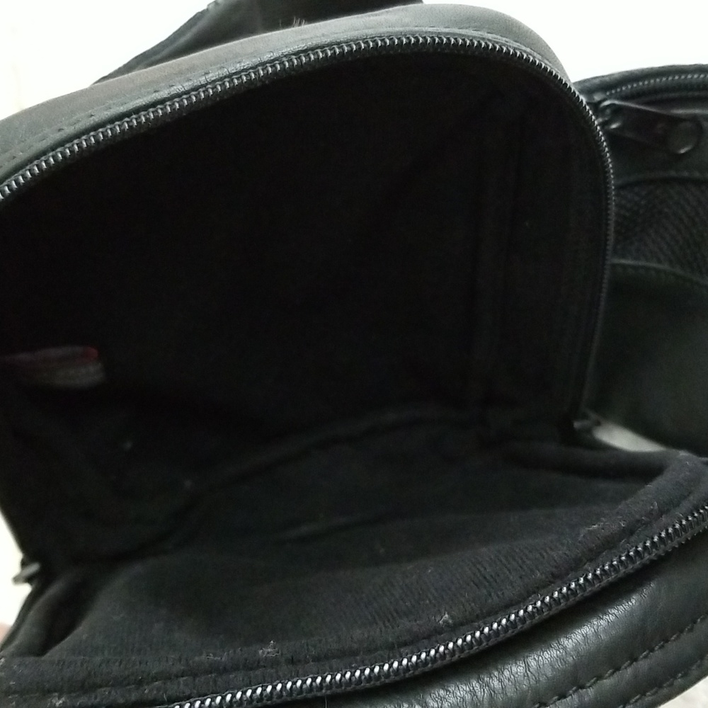 Wilson Leather Bum Bag - Picture 15 of 16